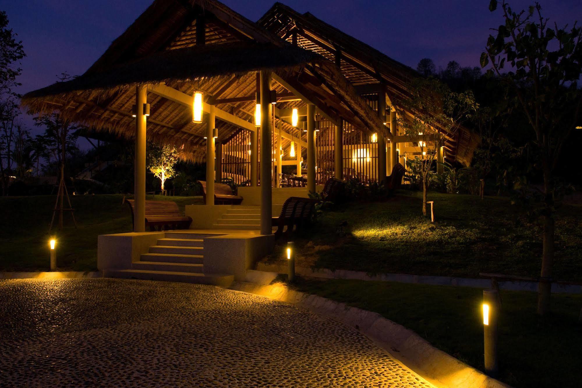 Guti Resort By Aka HHQ Buitenkant foto